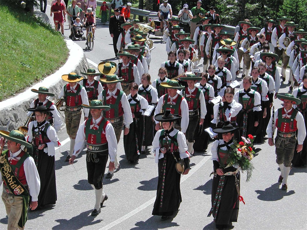 Trachtenvarianten 3